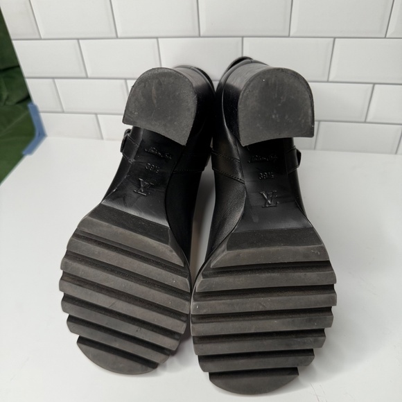Louis Vuitton Star Trail Ankle Boots – Noir Monogram Embossed - Picture 5 of 7
